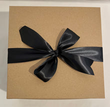 Load image into Gallery viewer, The Beest Box