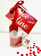 Load image into Gallery viewer, Valentine’s Bee Relaxed Gift Pack
